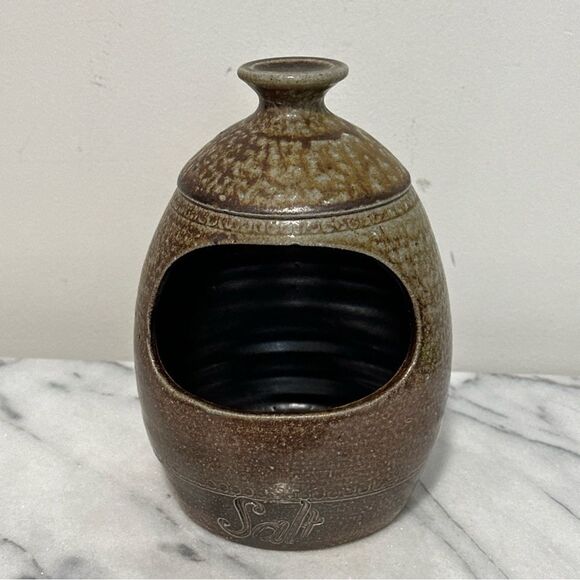 Bendigo Salt Cellar hand made Australian pottery embossed SALT marked PD - Picture 14 of 16